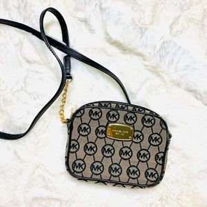 MICHAEL KORS crossbody purse